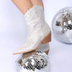 Size 9, White/silver rhinestone booties
